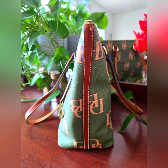 Dooney & Bourke Monogram Tote - Picture 4 of 8